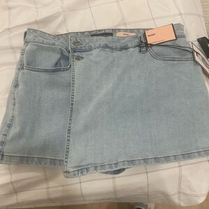 BCBGeneration Light Blue Denim Skort